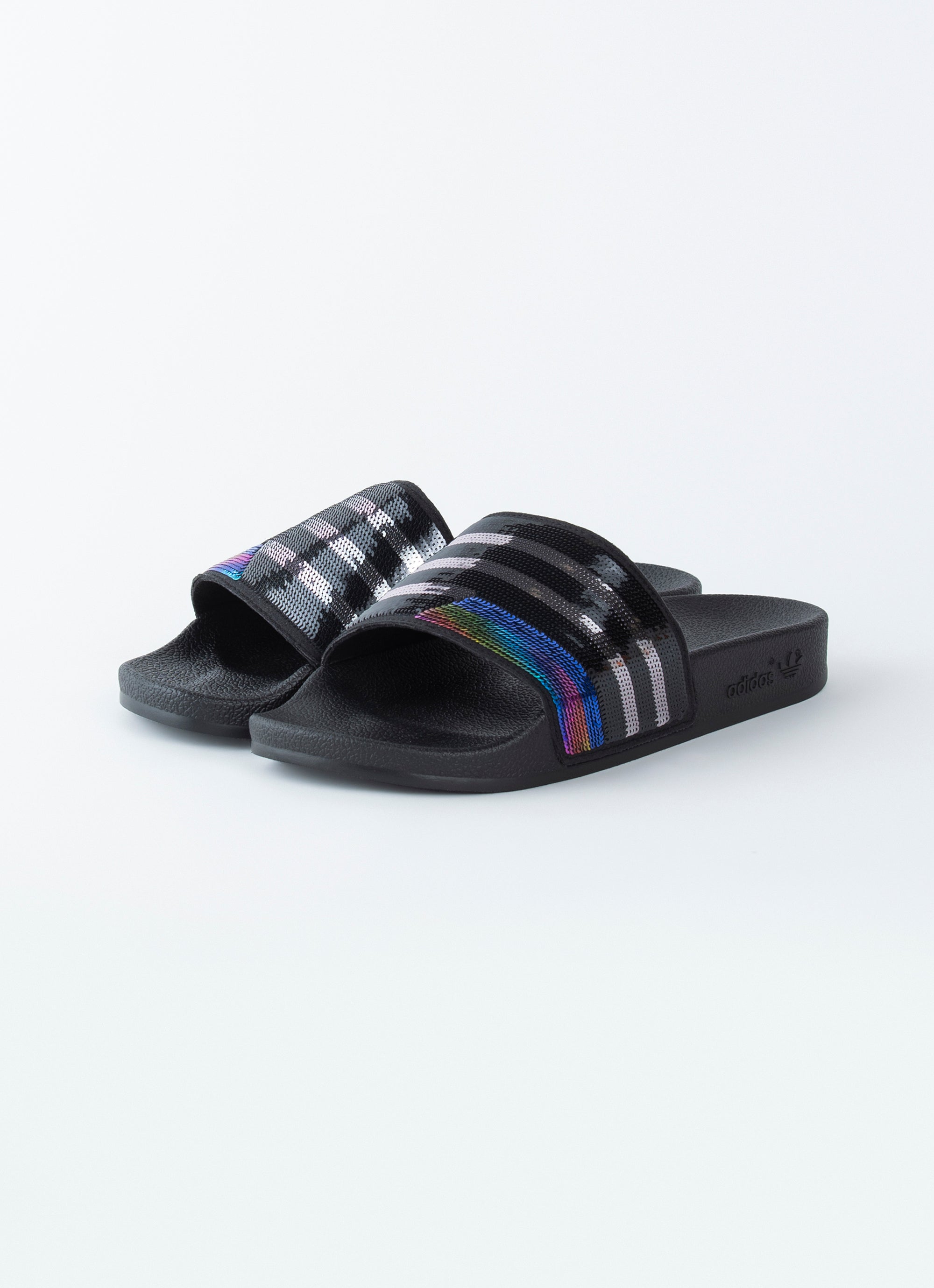 Adidas adilette store slides youth