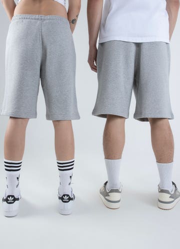 Adidas Originals Adicolor Essentials Trefoil Shorts in Grey Rat Red 