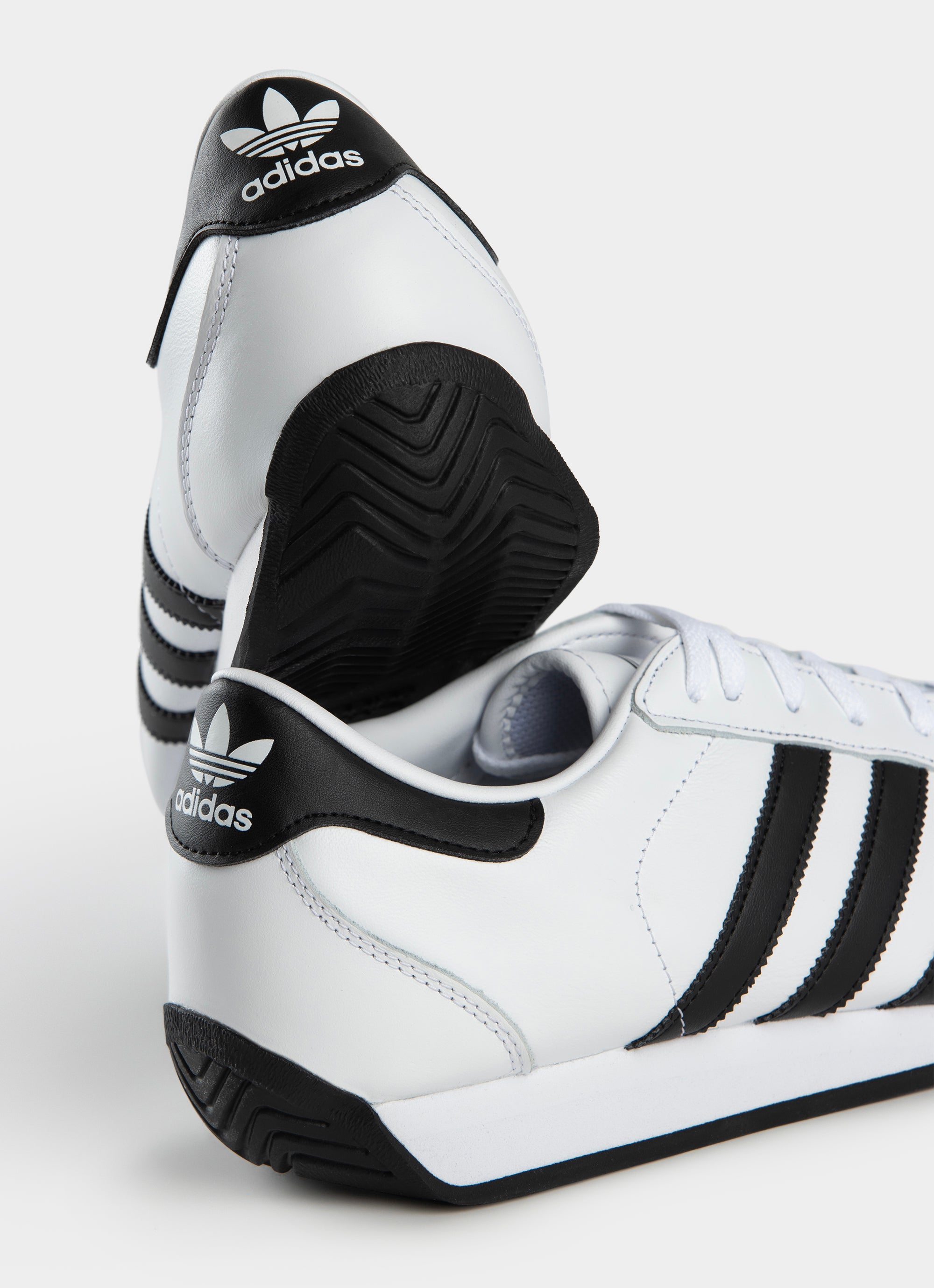 Adidas Originals Country Ii Shoes - Unisex in White