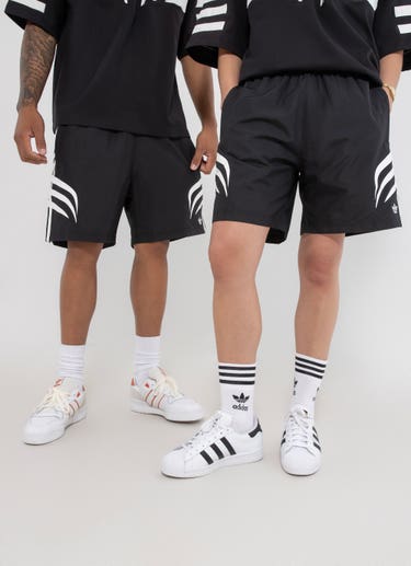 Adidas Originals Q3 Atl Shorts in Black