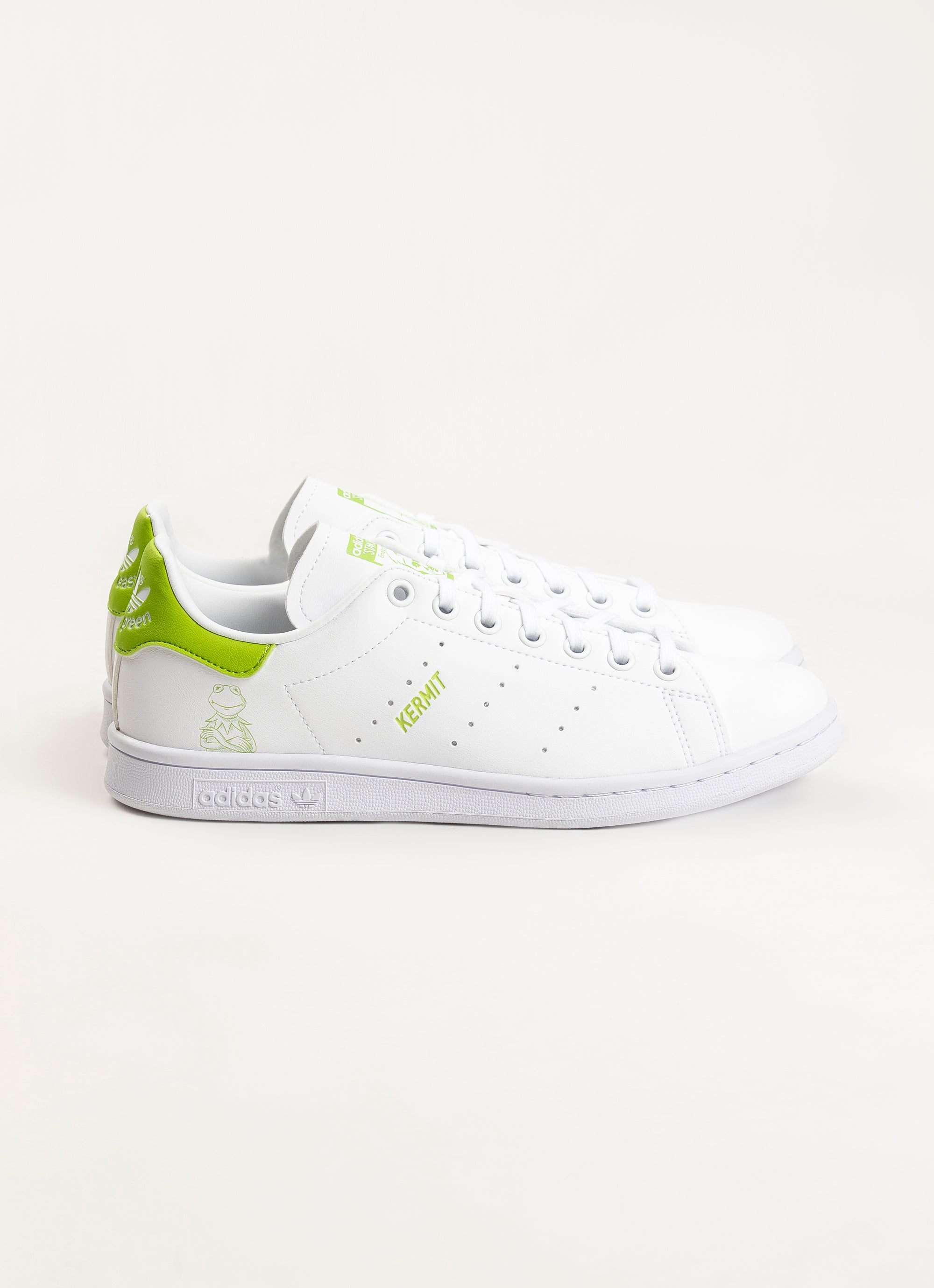 youth stan smiths