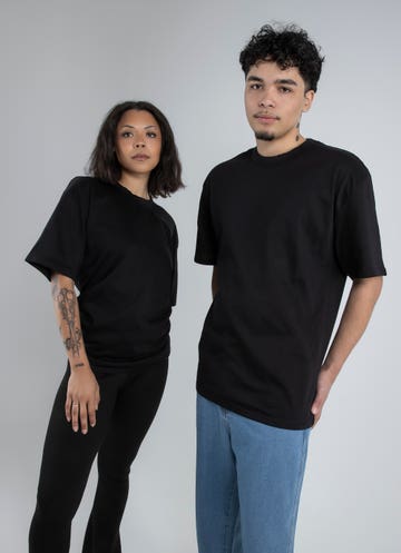 As Colour Heavy Tee in Black