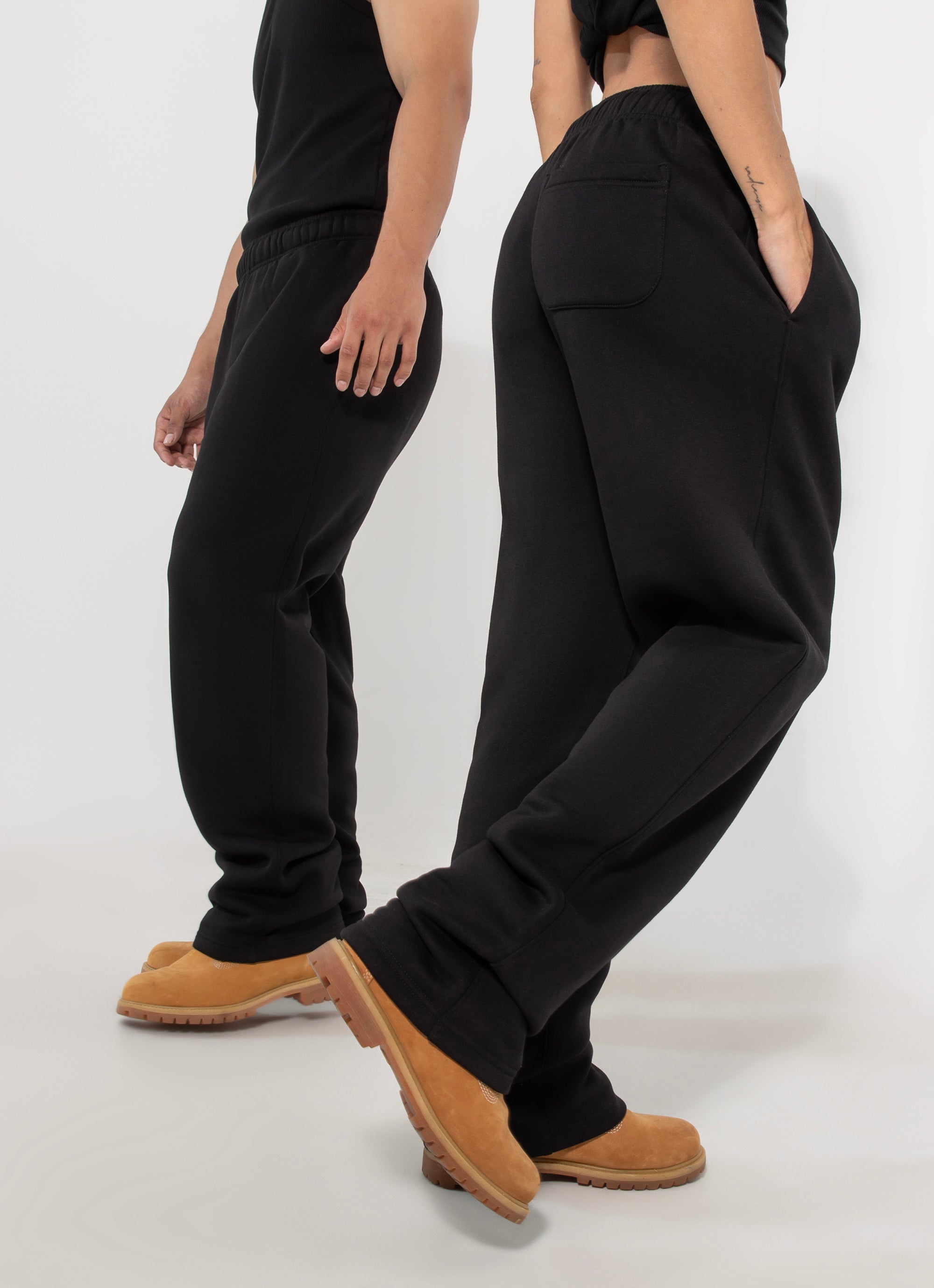 【新品】BALR./ REFLECT RELAXT PANTS As Colour Relax Cuffless Track Pants in Black | Red Rat