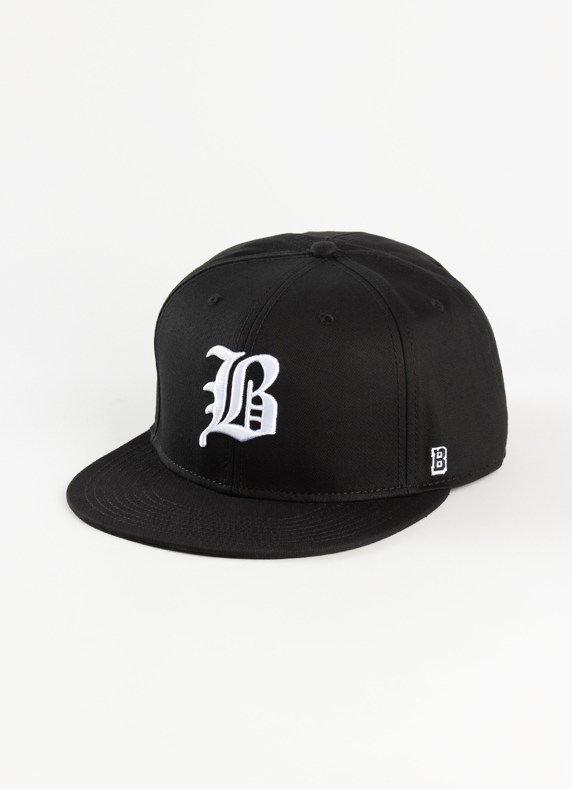 Barrio Logo Fitted Cap in Black