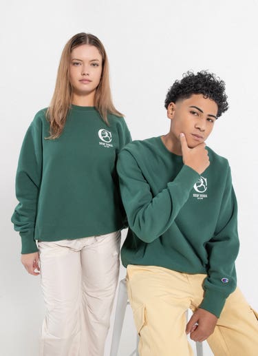 Champion Reverse Weave C Field Crew in Green