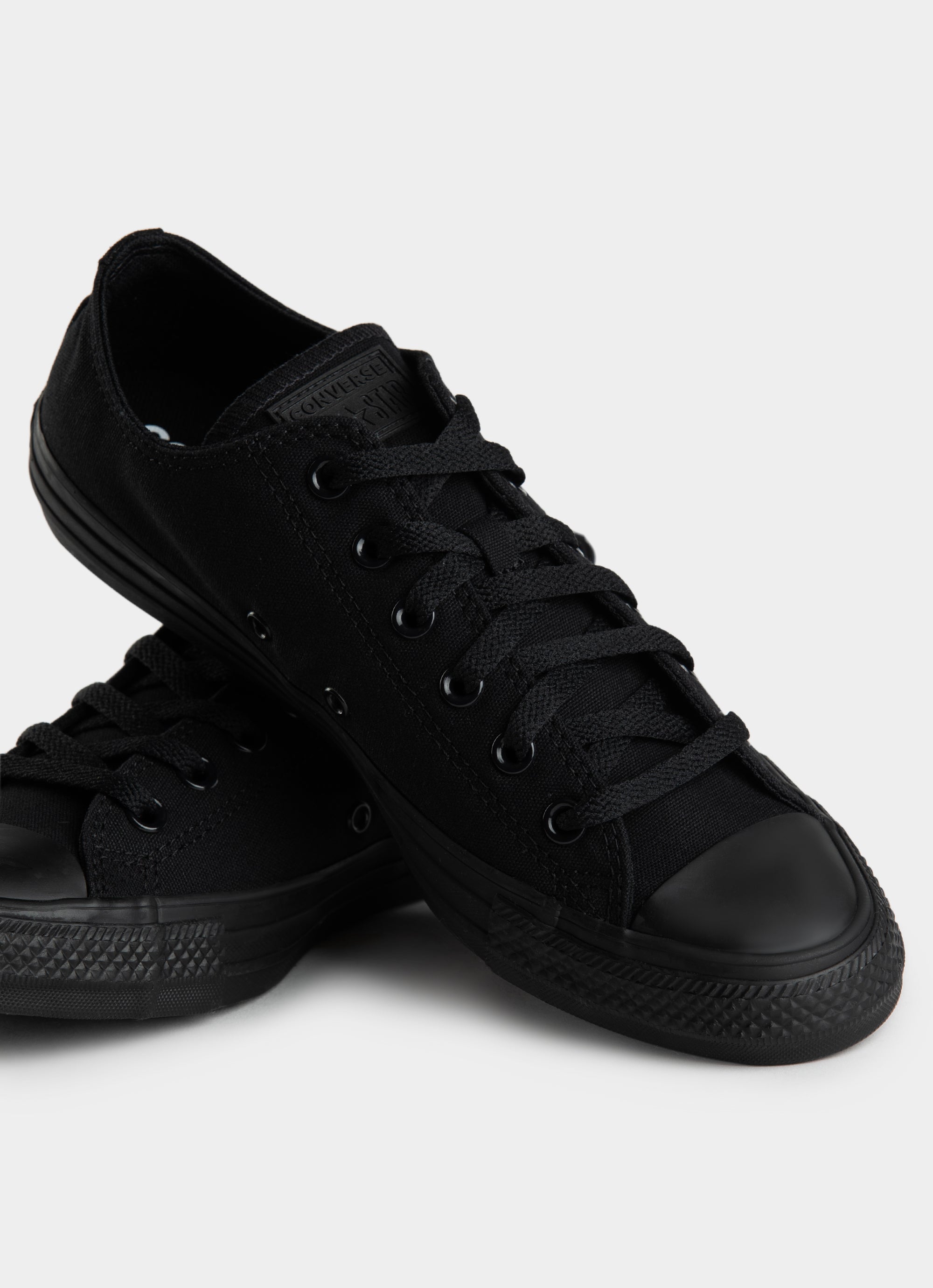 junior black converse size 5