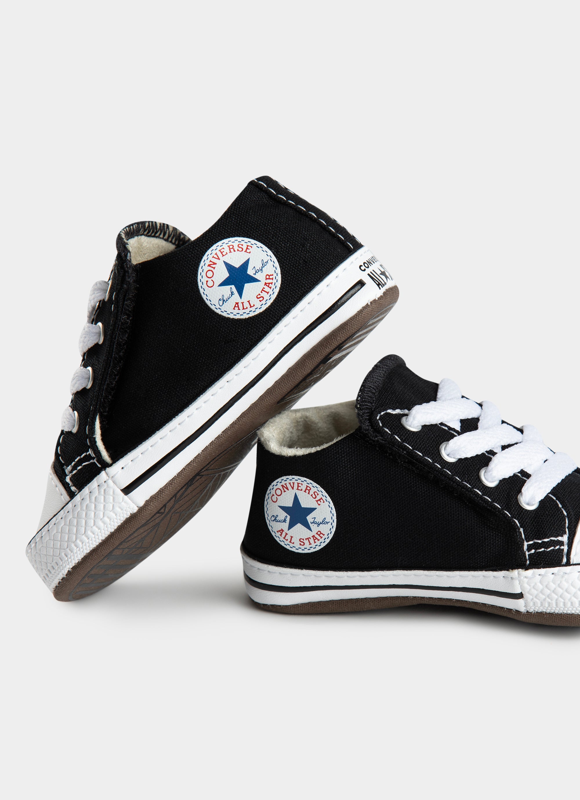 Myrde noget Ensomhed Converse Chuck Taylor First Star Shoe - Infant in Black | Red Rat