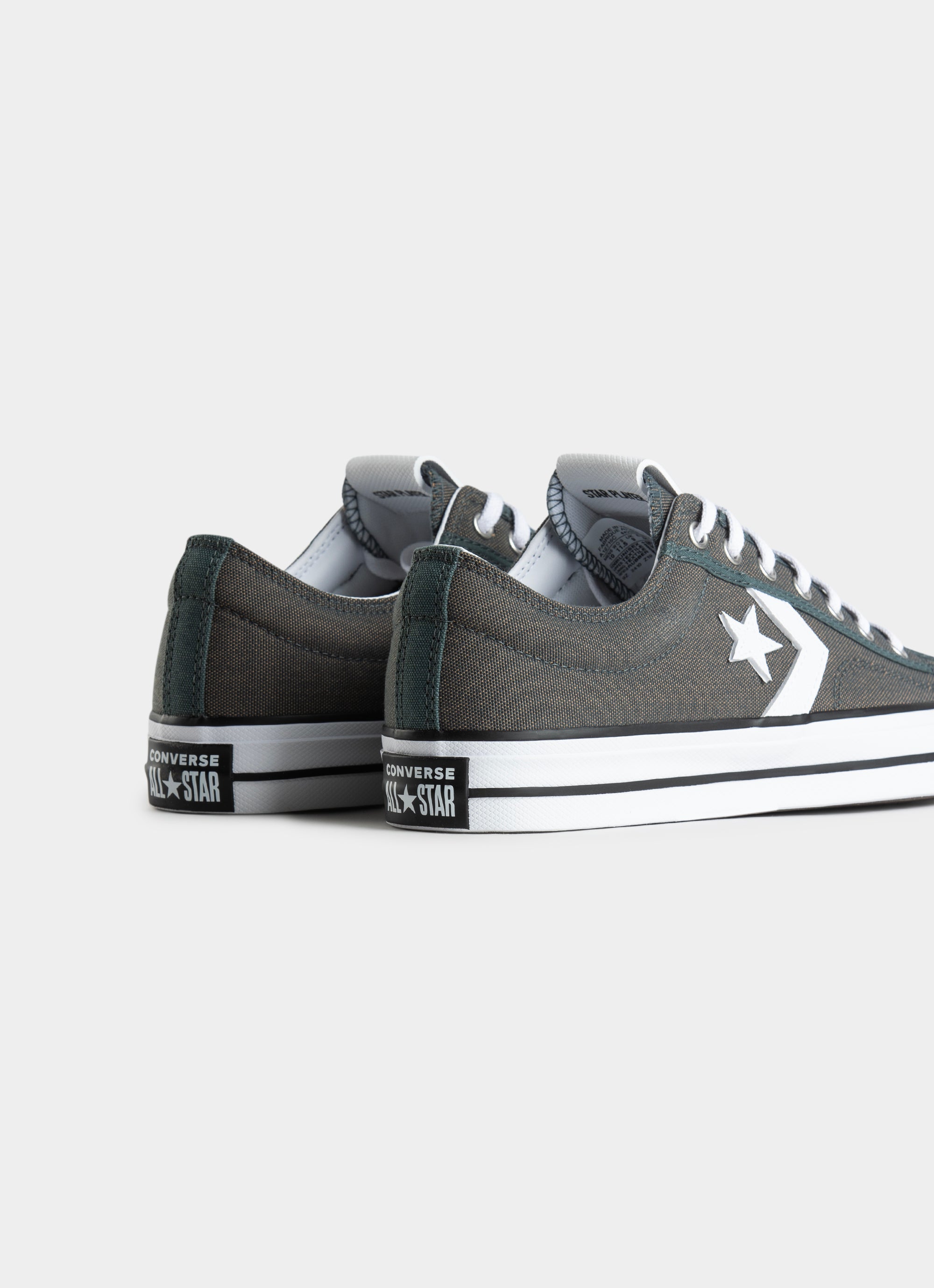 Converse Star Player 76 Low Shoes - Unisex in Grey