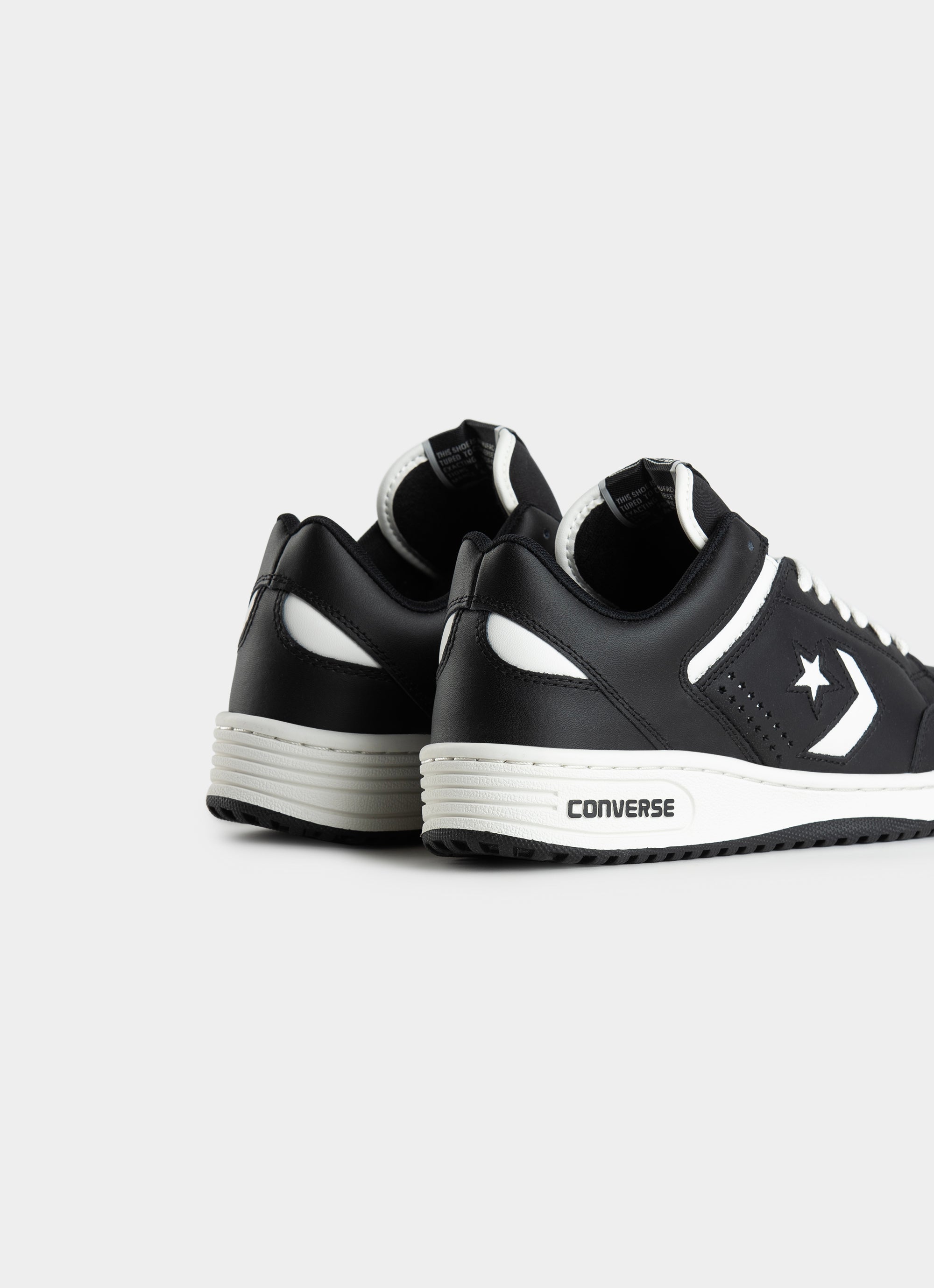 Converse Weapon Seasonal Colour Low Shoes - Unisex in Black