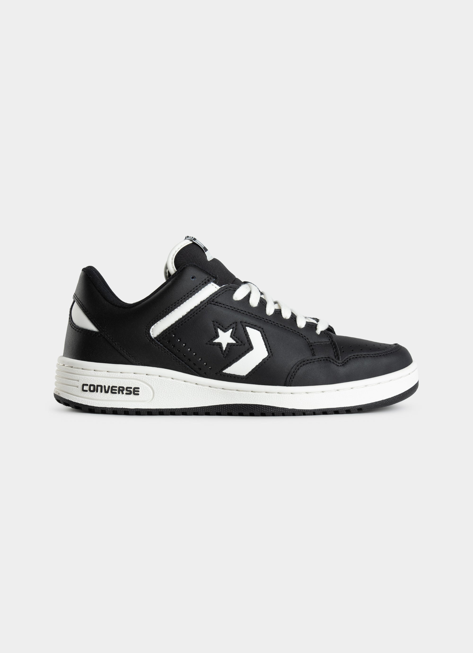 Converse Weapon Seasonal Colour Low Shoes - Unisex in Black