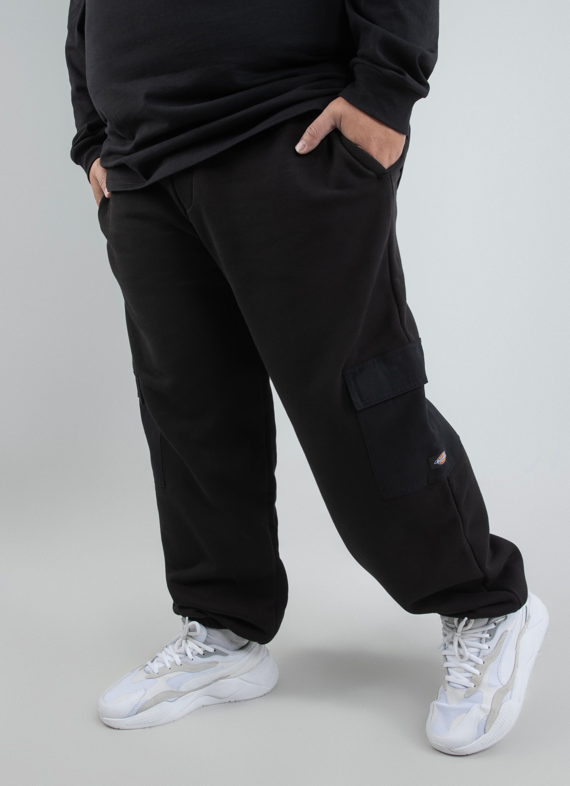 Buy Skechers Cargo Trousers & Pants online - Men - 1 products | FASHIOLA.in