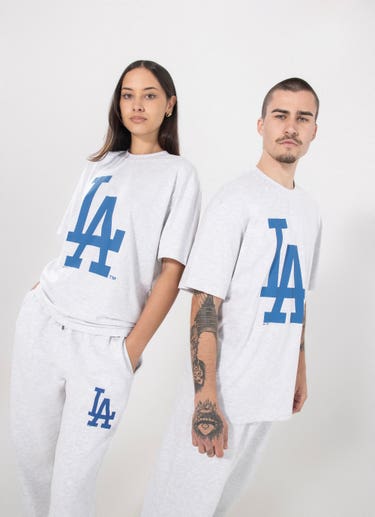 Majestic Mlb Los Angeles Dodgers Classic Crest Tee in White