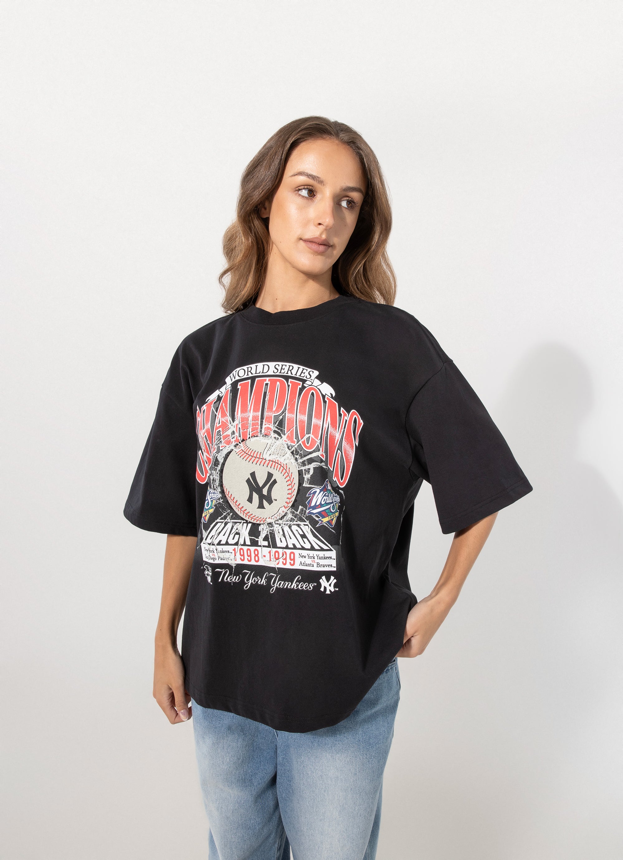 Majestic Mlb New York Yankees B2b Champs Shatter Tee in Black