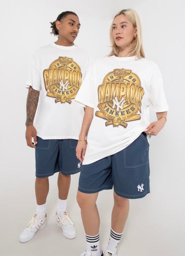 Majestic Mlb New York Yankees Champion Tee in White