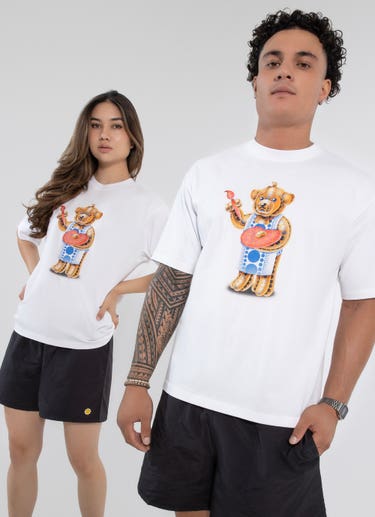 Market Infinity Bear Tee in White