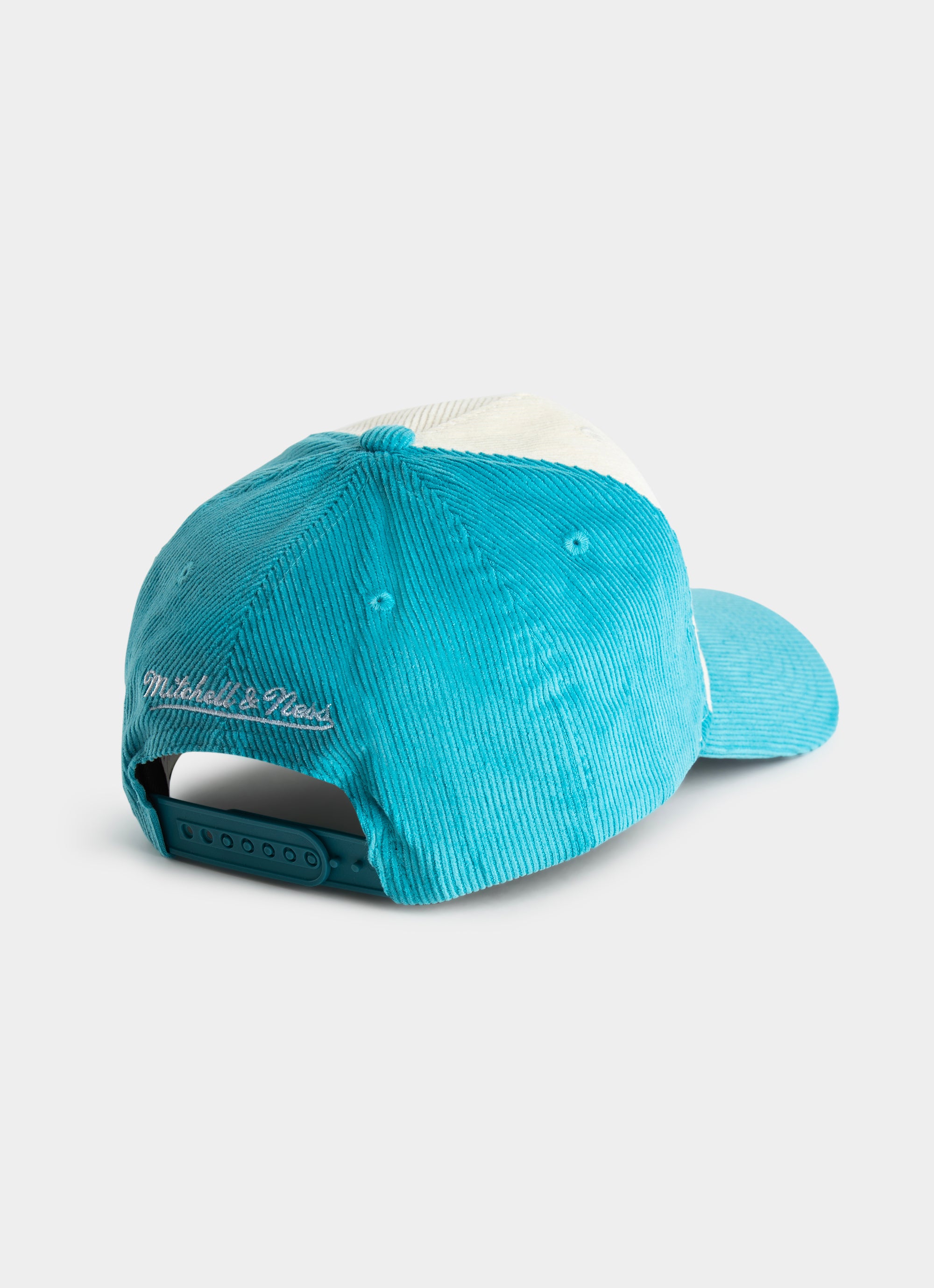Mitchell & Ness Nba Charlotte Hornets Front Row Origin Snapback Cap in Blue