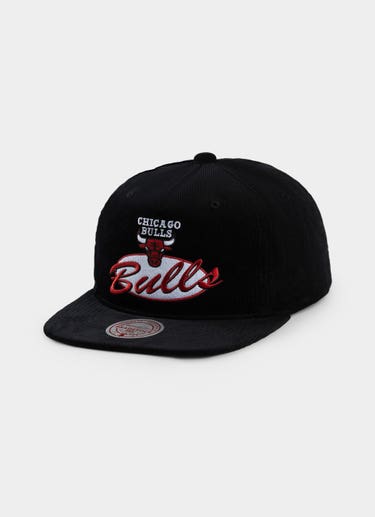Mitchell & Ness Nba Chicago Bulls Centre Circle Origin Snapback Cap in Black