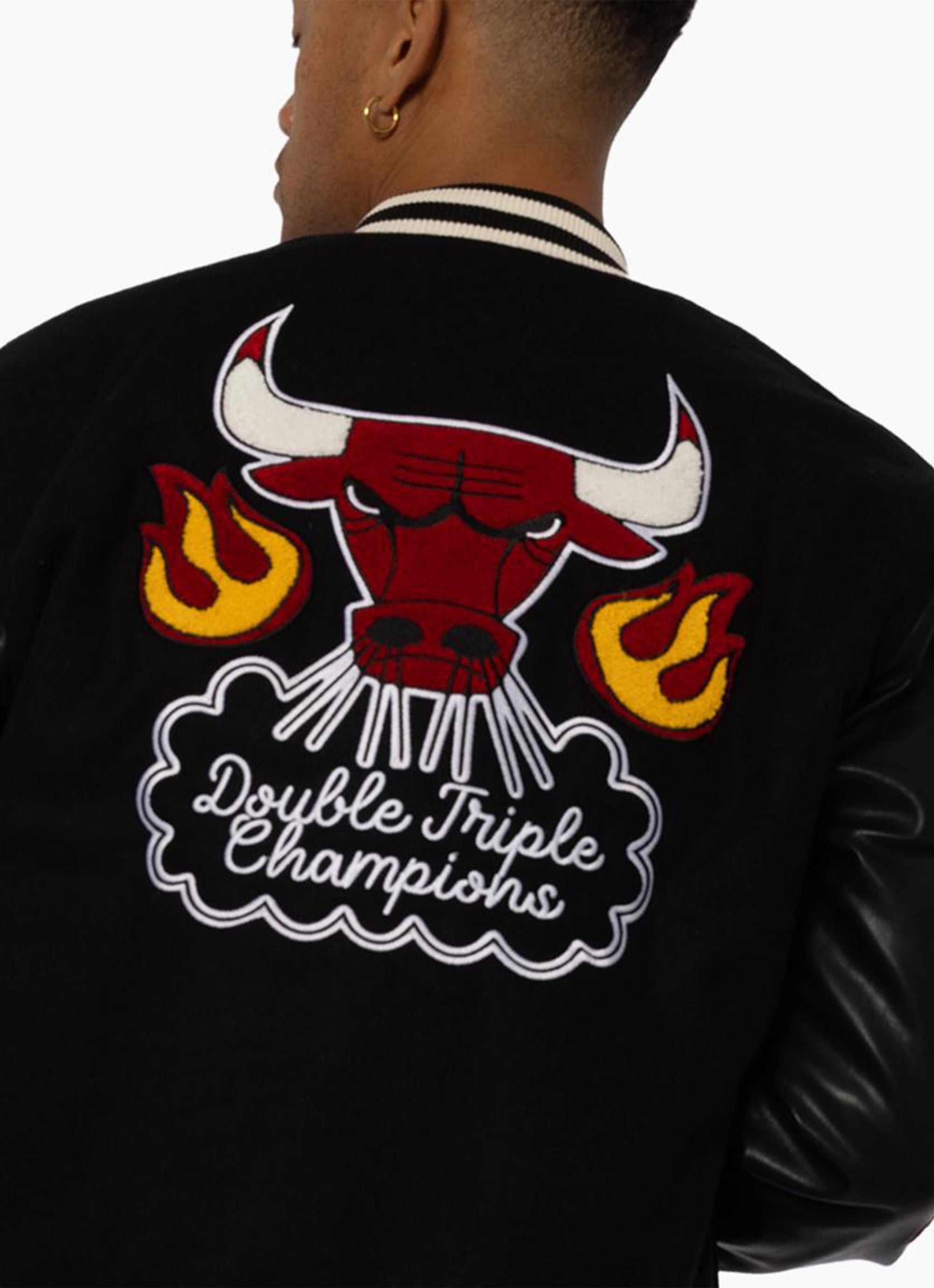 Mitchell & Ness Nba Chicago Bulls Ignite Champions Jacket in Black