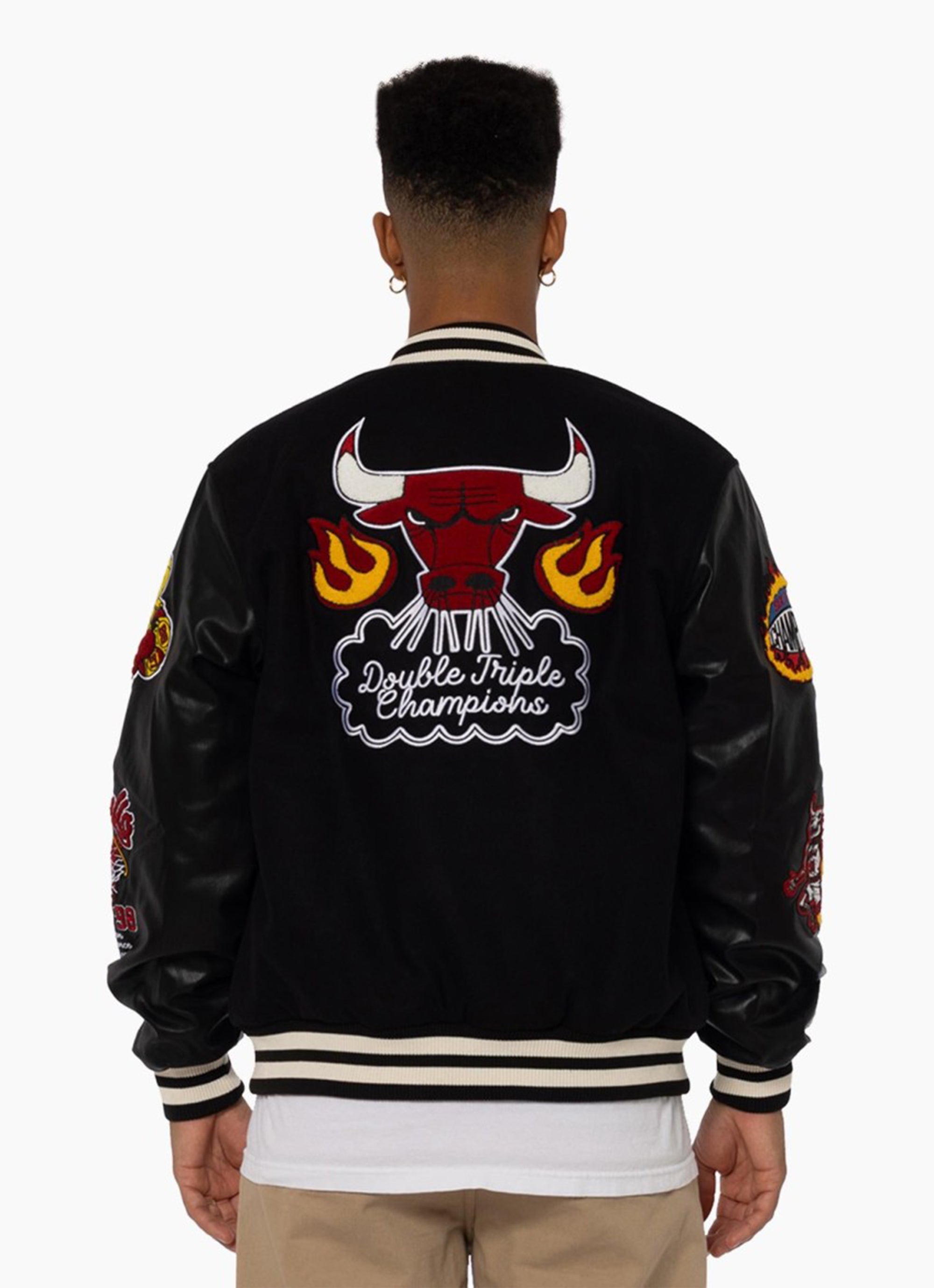 Mitchell & Ness Nba Chicago Bulls Ignite Champions Jacket in Black