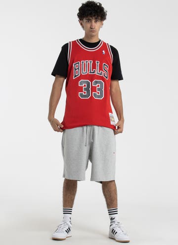 Men's Mitchell & Ness Chicago Bulls NBA Scottie Pippen Swingman Jersey