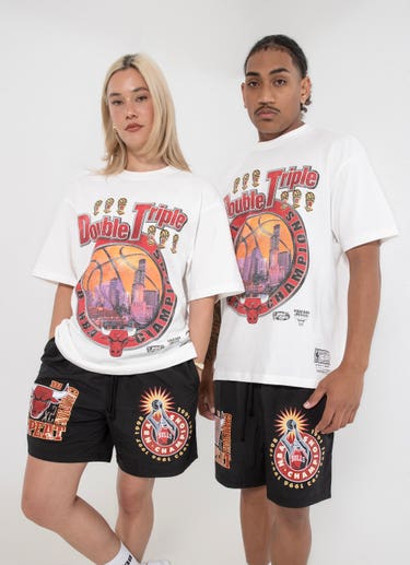 Mitchell & Ness Nba Chicago Bulls Stadium Banner Tee in White