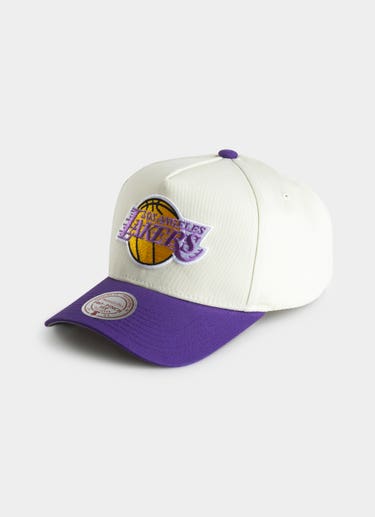 Mitchell & Ness Nba Los Angeles Lakers Evergreen Pro Pinch Snapback Cap in White