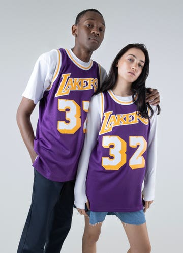 Mitchell & Ness Nba Los Angeles Lakers Magic Johnson Swingman Jersey in Purple