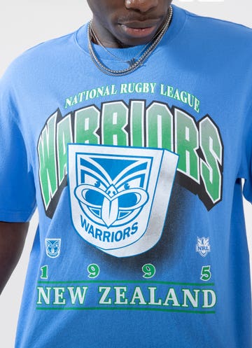 Mitchell & Ness Nrl New Zealand Warriors Bevel Crest Tee in Blue  
