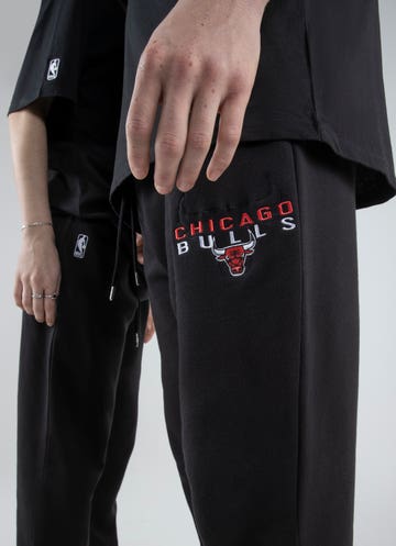 Nba Chicago Bulls Tatum Fleece Track Pants in Black