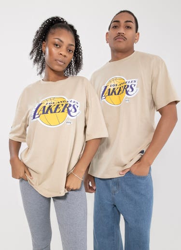 Nba Essentials L.a Lakers Winslow Vintage Tee in Brown