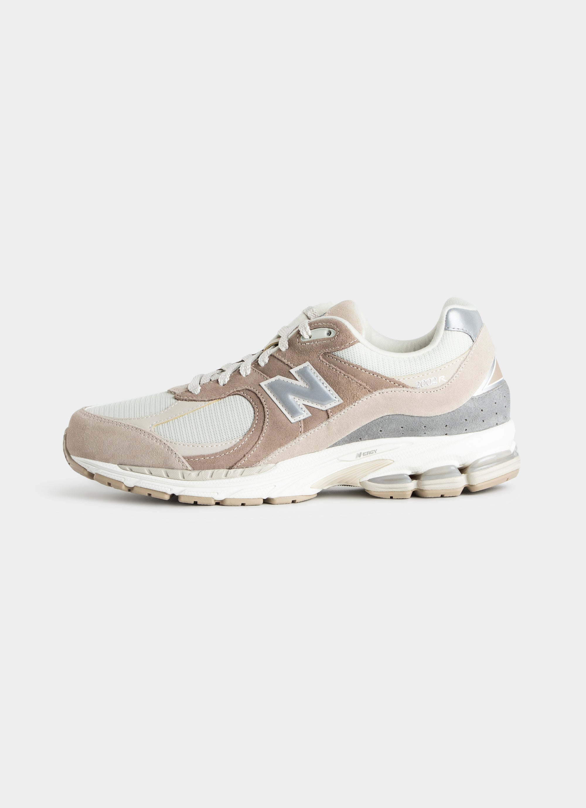 New Balance 2002r Shoes in Brown
