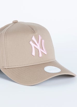 New Era 940 MLB New York Yankees Strapback Cap