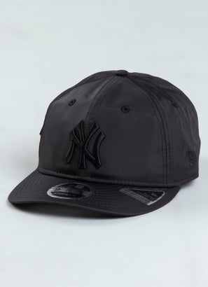 New Era 950 MLB New York Yankees Retro Crown Snapback Cap