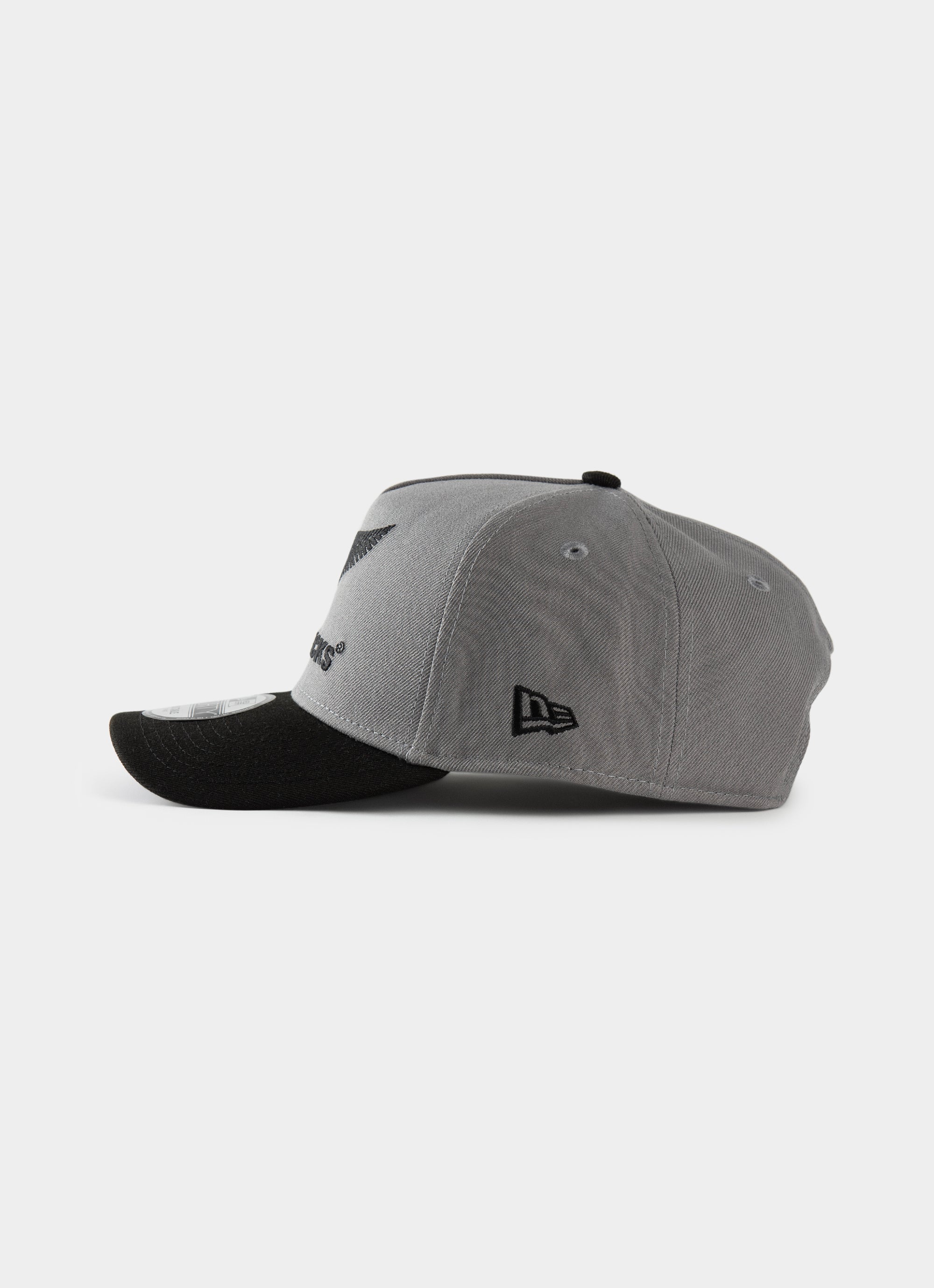 New Era 9forty A-frame All Blacks Storm Grey 2-tone Snapback Cap in Grey