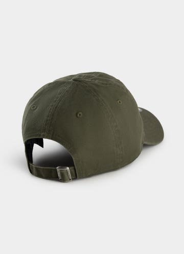New Era 9twenty Tom And Jerry Cloth Strap Cap in Green