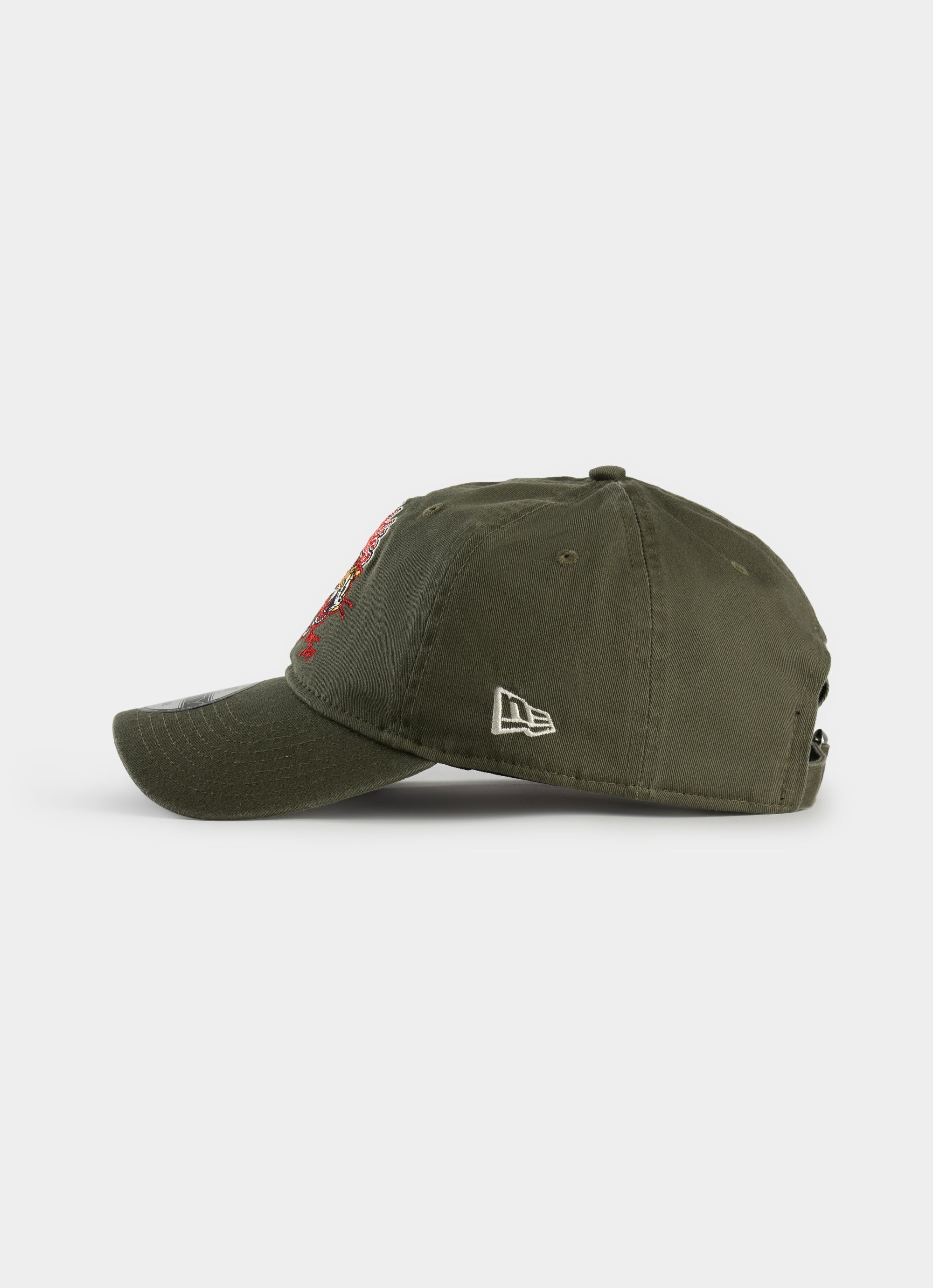 New Era 9twenty Tom And Jerry Cloth Strap Cap in Green