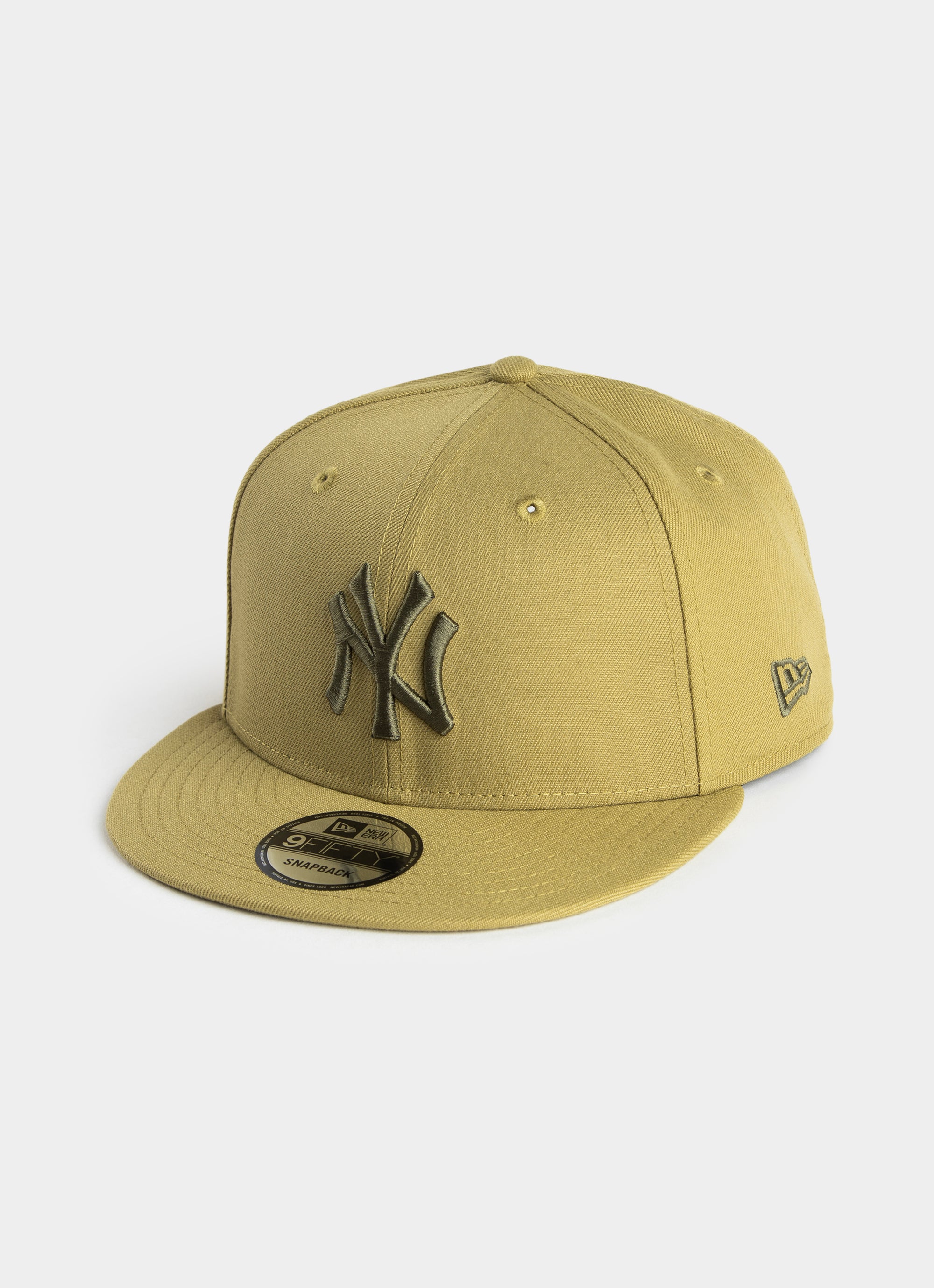 New Era Mlb 9fifty New York Yankees Moss Green Repreve Snapback Cap in Green