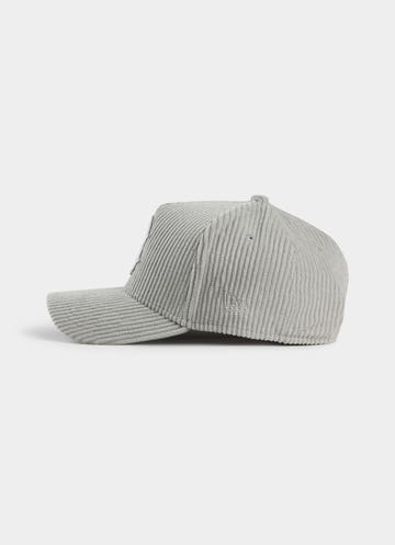 New Era Mlb 9forty A-frame Boston Red Sox Enhanced Corduroy Snapback Cap in Grey