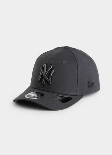 New Era Mlb 9seventy New York Yankees Carbon Steel Snapback Cap in Grey