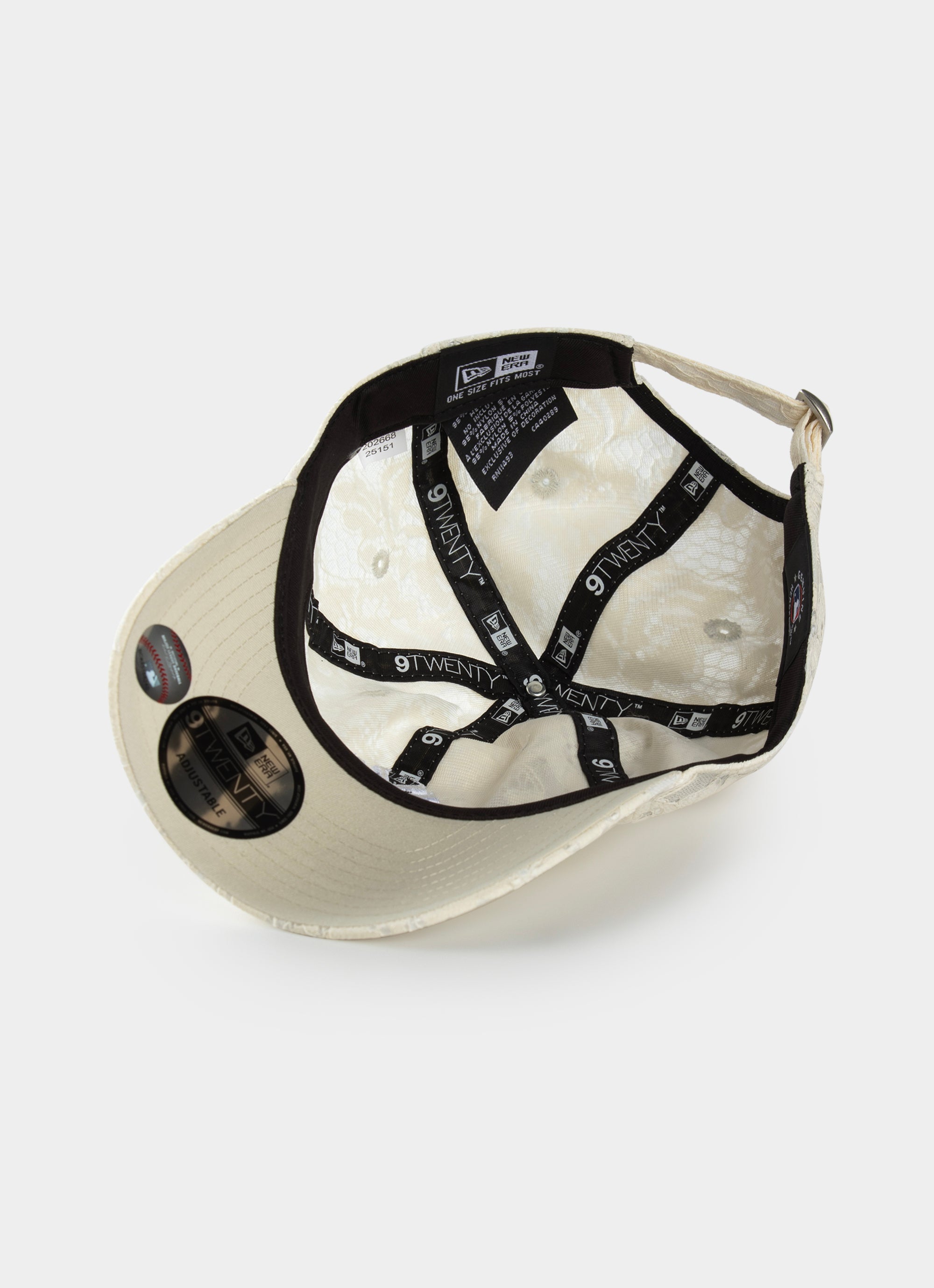 New Era Mlb 9twenty New York Yankees Lace Snapback Cap in Beige
