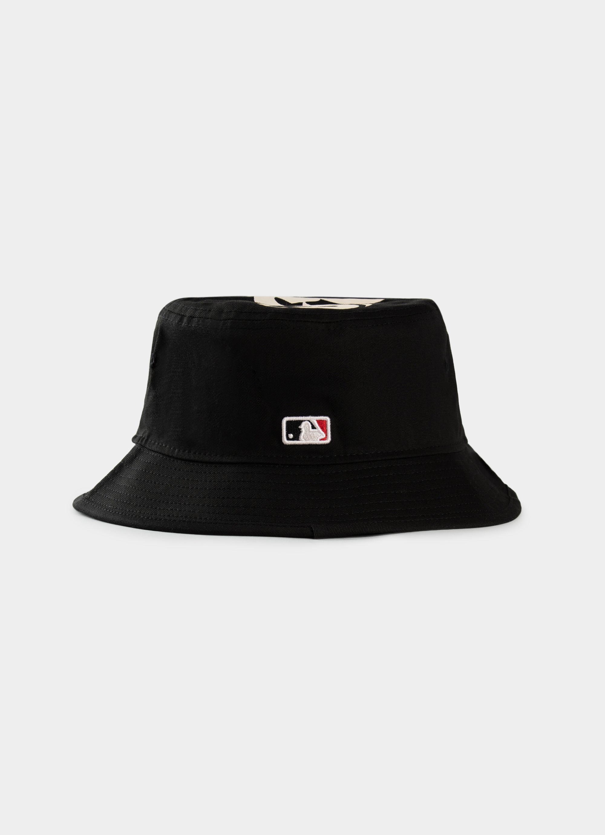 NEW ERA×Ameri LOGO TAPE BUCKET HAT 黒 NEW ERA×Ameri LOGO TAPE BUCKET HAT - メルカリ