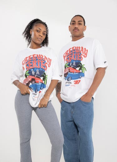 New Era Mlb Los Angeles Dodgers X Los Angeles Angels Rivalry Oversized Tee in White