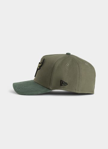 New Era Nba 39thirty A-frame Chicago Bulls Olive Premium Fitted Cap in Green