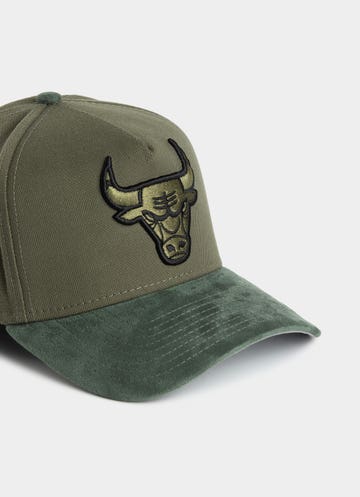 New Era Nba 39thirty A-frame Chicago Bulls Olive Premium Fitted Cap in Green