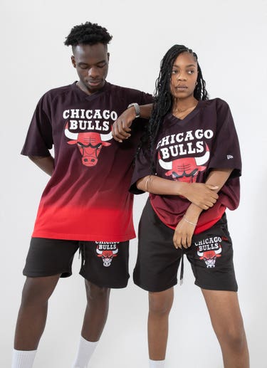 New Era Nba Chicago Bulls Higher Fade Tee in Red