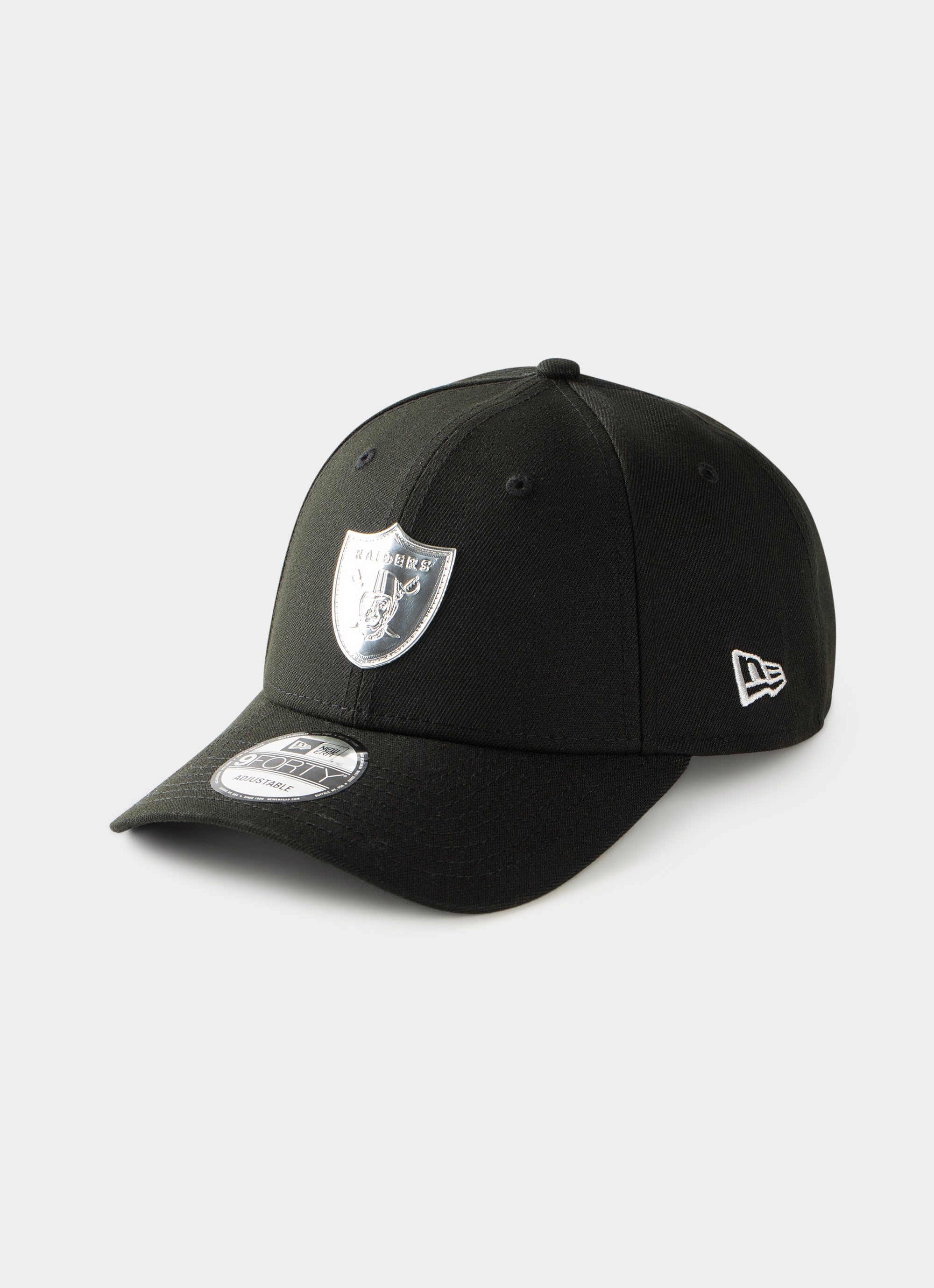 New Era Nfl 9forty Las Vegas Raiders Liquid Metal Snapback Cap in