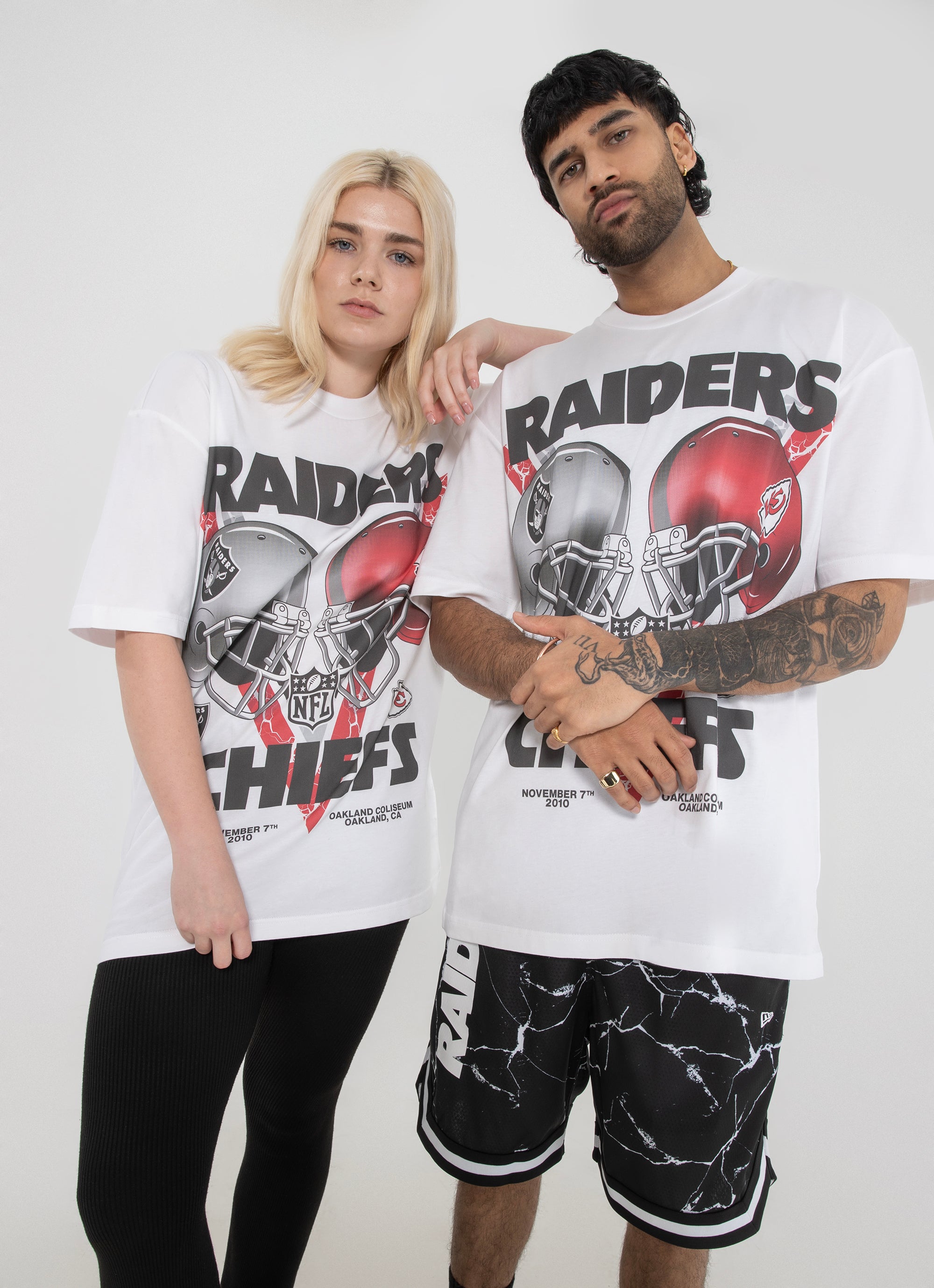 New Era Nfl Las Vegas Raiders Rivalry Oversized Tee in White