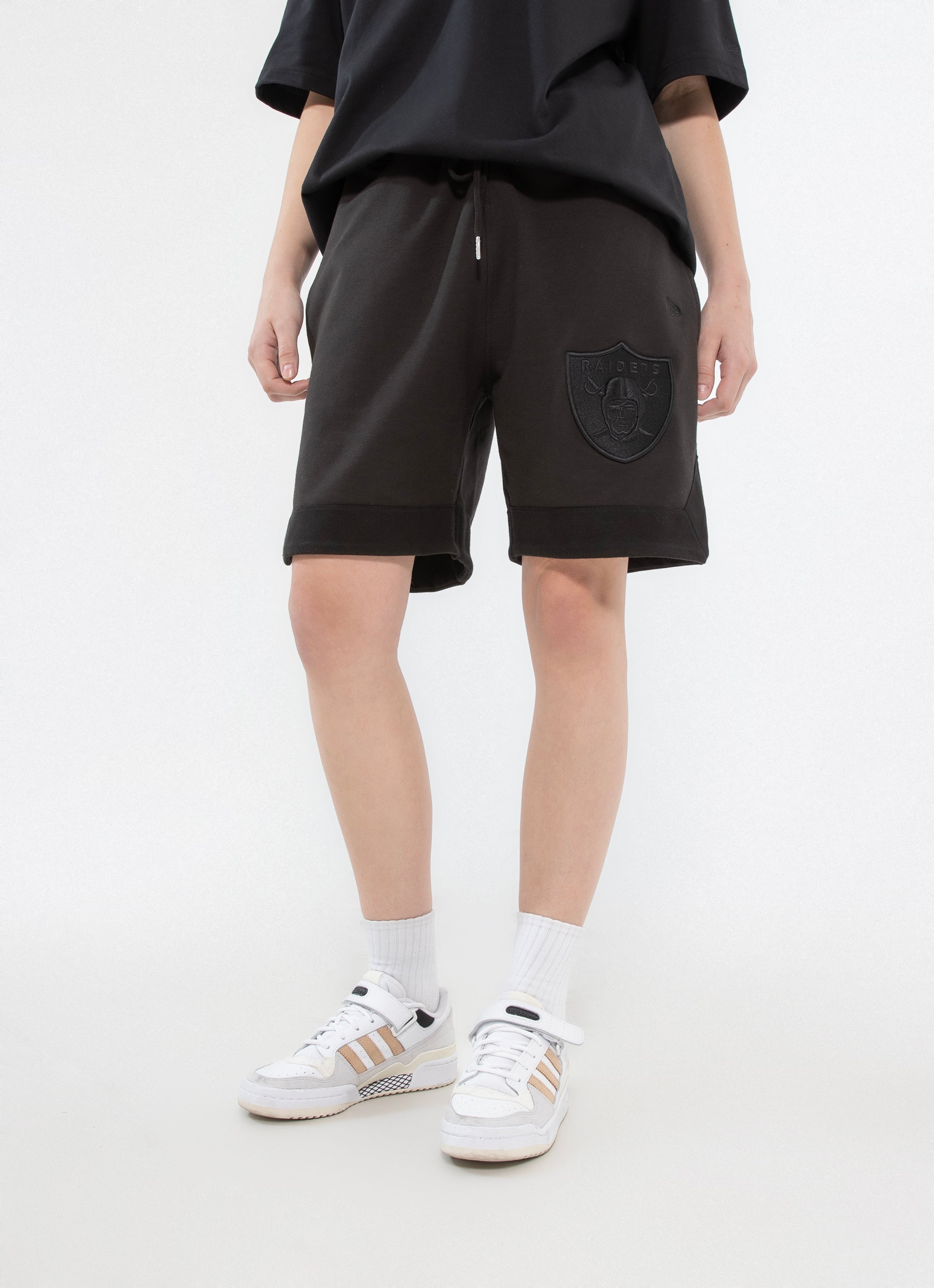 New Era Nfl Las Vegas Raiders Tonal Pack Shorts in Black