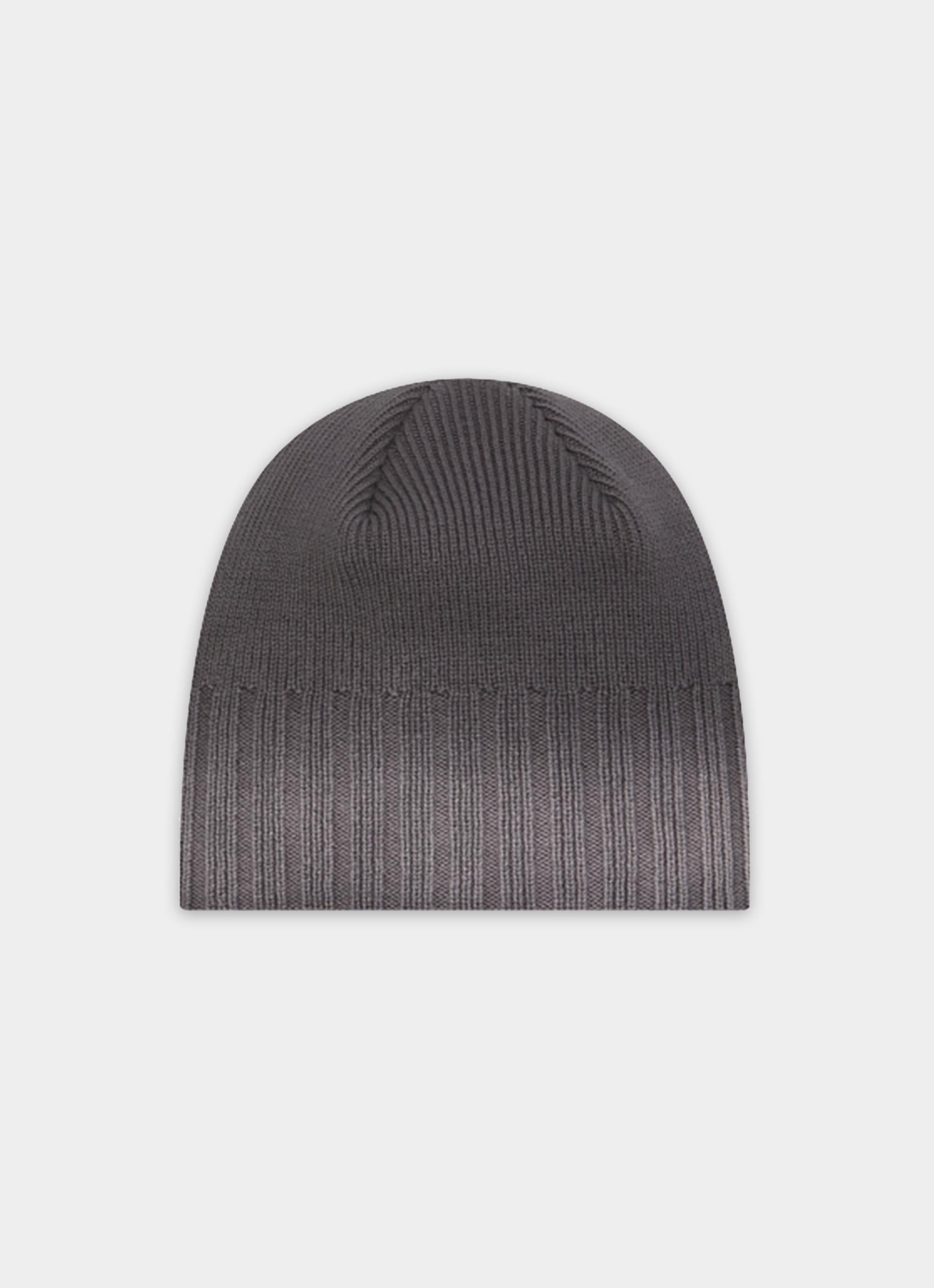 New Era Skully Ribbed Gradient Beanie in Grey | Red Rat