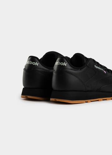 Reebok Classic Leather Shoes in Black